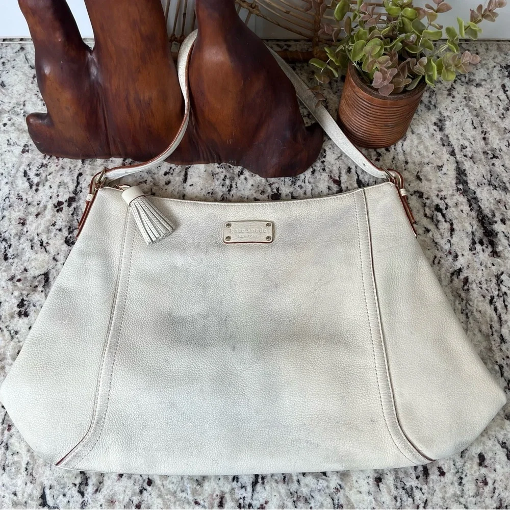 Distressed Kate Spade Leather Hobo - Picture 5 of 16